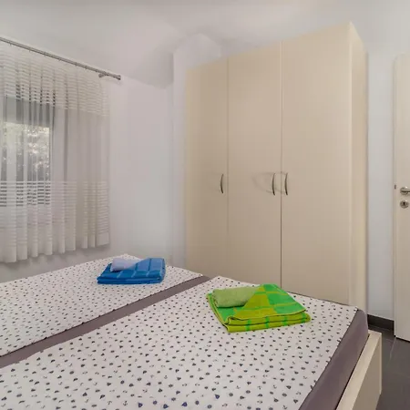 Apartman Awesome In With Wifi