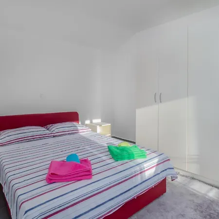 Apartman Awesome In With Wifi Crikvenica
