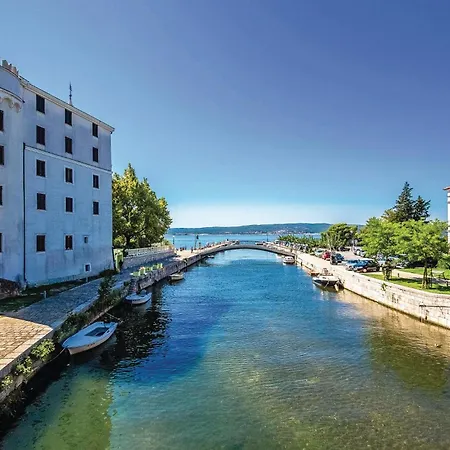 Awesome In With Wifi Crikvenica